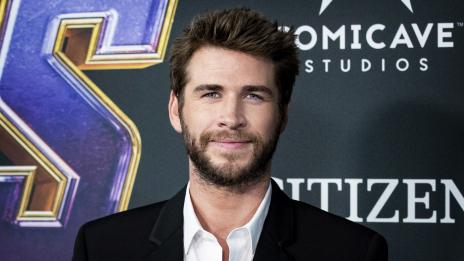 Лиъм Хемсуърт с първа официална изява с Габриела