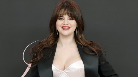 Селена Гомес заприлича на истинска парижанка