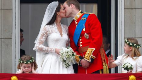 Кейт Мидълтън и принц Уилям извадиха архивите, празнуват 9 години брак