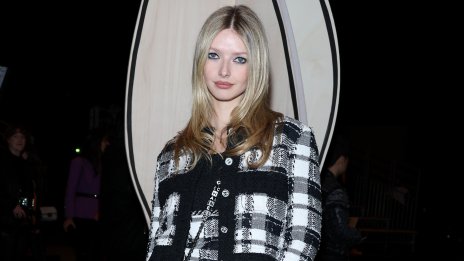 Дъщерята на Гуинет Полтроу, Епъл, с дебют в модата