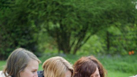 Момичешки работи