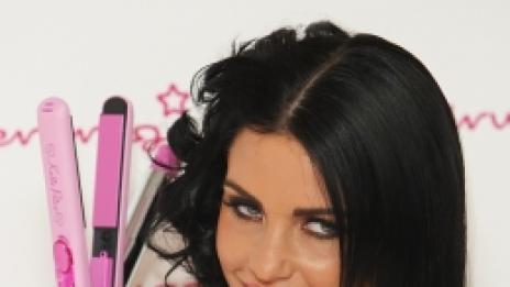 Кошмар в розово - Кейти Прайс и новата й маша за коса