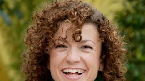 Люси: Къдрав, шеметен не-ангел