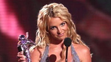 Бритни Спиърс се чувства като баба