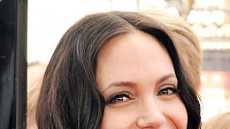 Анджелина Джоли изпревари Рийз по хонорари