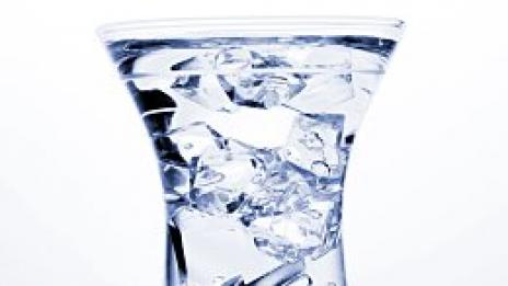 Празнични забрани от течен характер