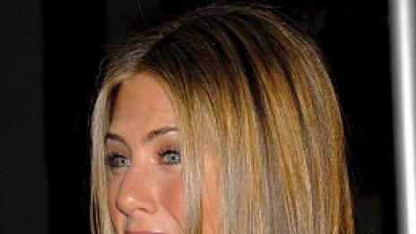 Дженифър Анистън остана без дрехи и си призна всичко