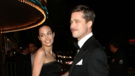 Филм спаси връзката на Брад и Анджелина