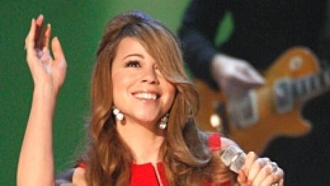 Коледата на Марая Кери ще бъде по бански и във вана