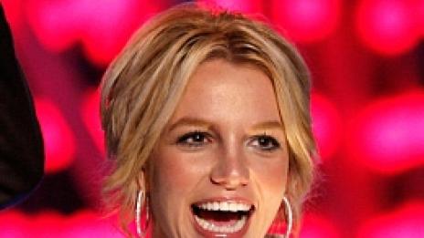 Бритни си пожела щастие и красиви нокти