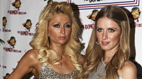 Парис ще кръщава дъщеря си на британската столица