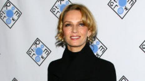 Ума Търман и самолетната йога