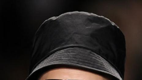 Новата класика в мъжката мода - ярките акценти