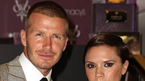 Параноя. Бекъмови превърнаха дома си в крепост