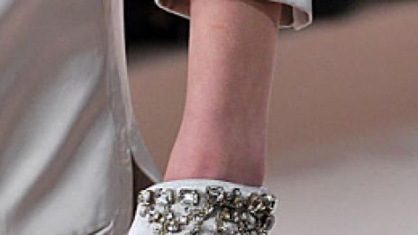 Декоративна пролет с ръкавици