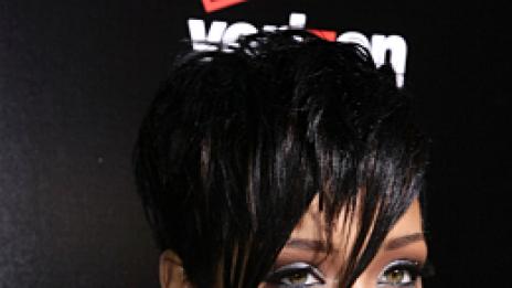 Идилията се превърна в кошмар – Крис Браун тормози Риана