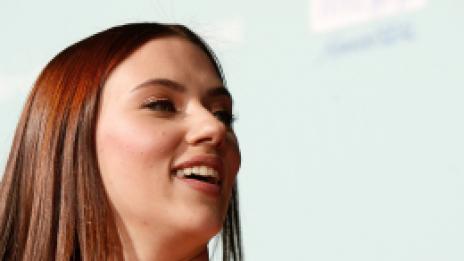 Ретро Скарлет, в златно и грим