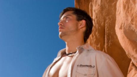 Загърби гинекомастията