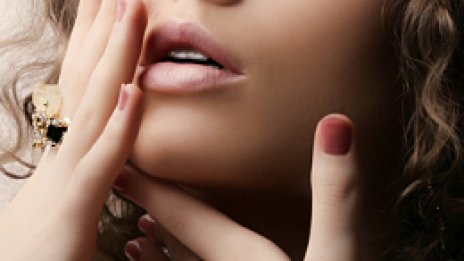 Романтични къдрици в 4 стъпки