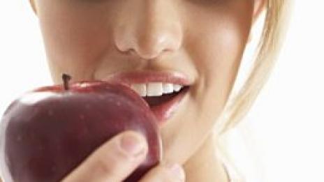 Tийнейджърите-вегетарианци са по-склонни към хранителни разстройства