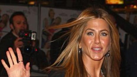 Дженифър най-накрая натри носа на Анджи - печели повече