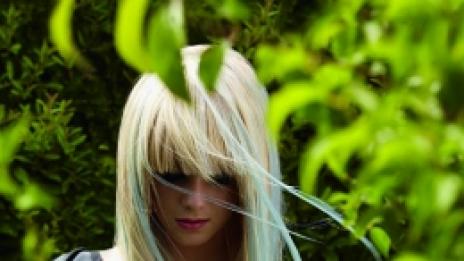 Причудливи нюанси и кичури в косата напролет