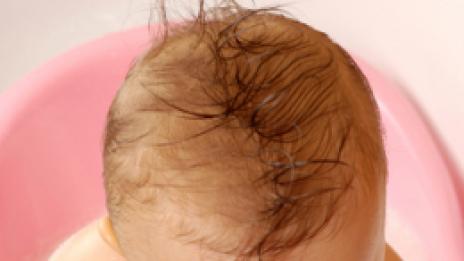 Как се къпе бебе – първа част