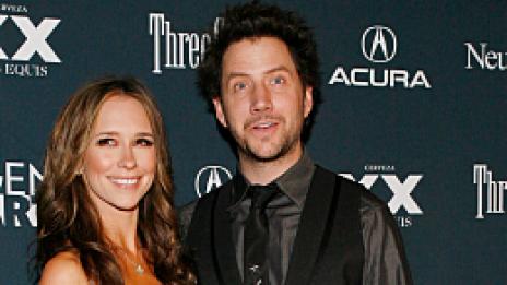 Дженифър Лав Хюит с нова любов и секси фотосесия