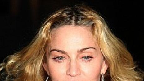 Мадона разпуска с шопинг терапия. За 40 милиона долара