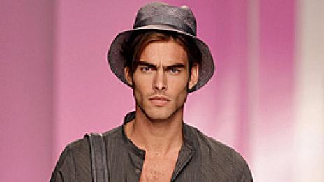 Внимание! Горещо испанско тяло