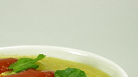 Френска крем супа от тиквички и козе сирене