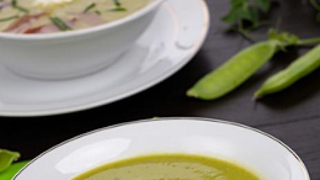 Грахова крем супа със сирене