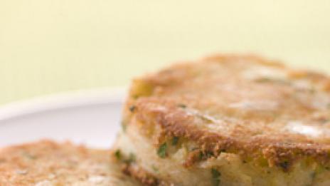 Кюфтенца със сьомга и специален сос