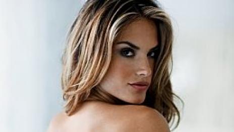 Модна полиция: Без бельо на показ