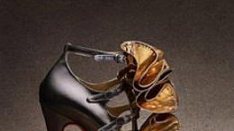 Обувки-шедьовър в рамка