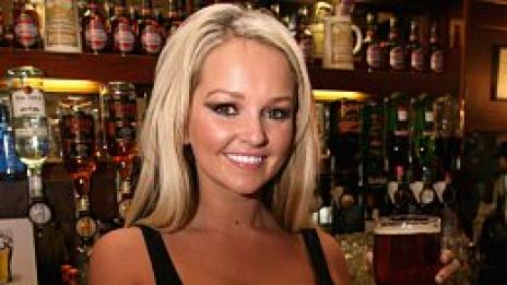 Блондинките го предпочитат горещо: Дженифър Елисън