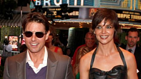 Лукс по сциентоложки за Кейти, Сури и Том