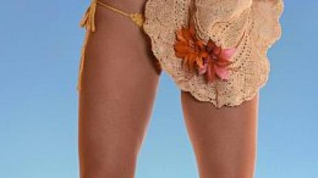 Златистият тен ви изтънява оптически