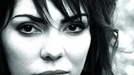 Електронното момиче  Laylla Dane