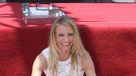 Номер 2 386. И Камерън Диаз вече си има звезда на Алеята