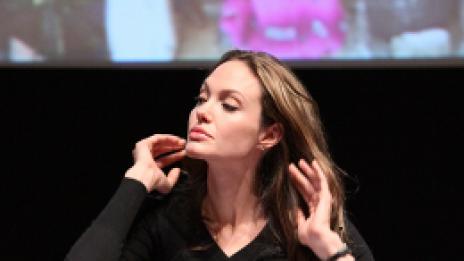 Анджелина оглави парада на богатите актриси