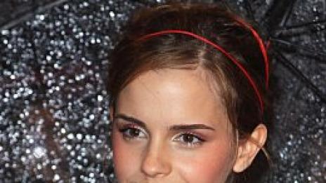 Ема Уотсън поне носи бельо...