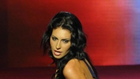 Плейбой зайчета, дяволски рогца и нова Златка