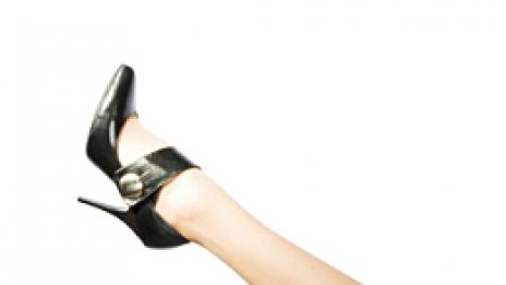 Високо и супер тънко - токчето на есента