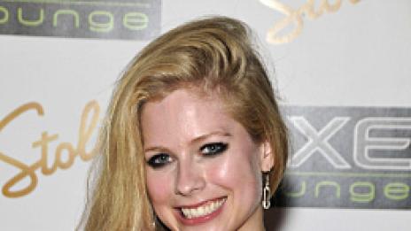 Очарование и разочарование на деня: Пънк и кич от Аврил Лавин