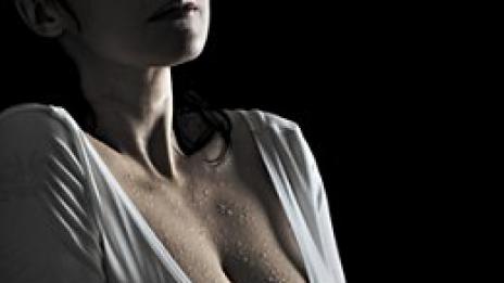 Включете и гърдите по пътя към оргазма