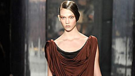 Разкошни материи завладяват идващата есен