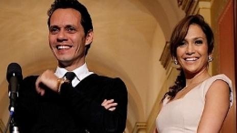 Барак Обама изпя Happy Birthday на Марк Антъни