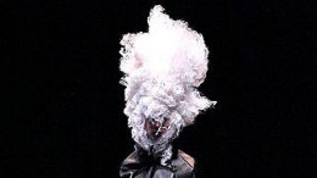 Японски авангард от Рей Кавакубо