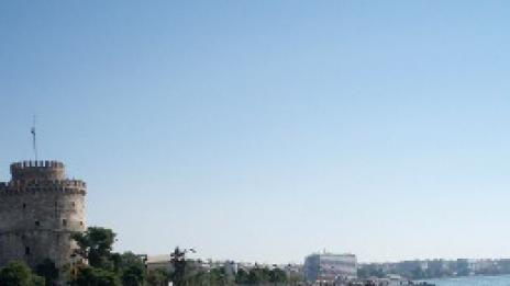 Слънчево и топло, с история и палми